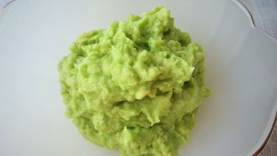 гренки с паштетом из авокадо