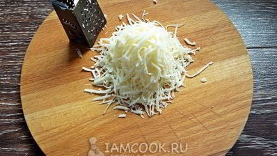 гренки с сыром и яйцом на сковороде