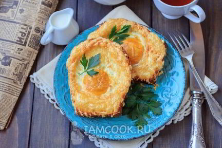 Гренки с сыром и яйцом в духовке