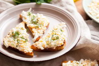 Гренки с яйцом