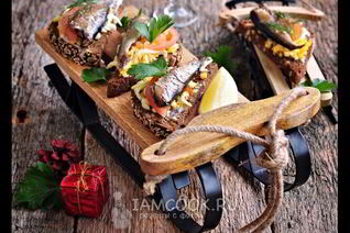 Гренки со шпротами