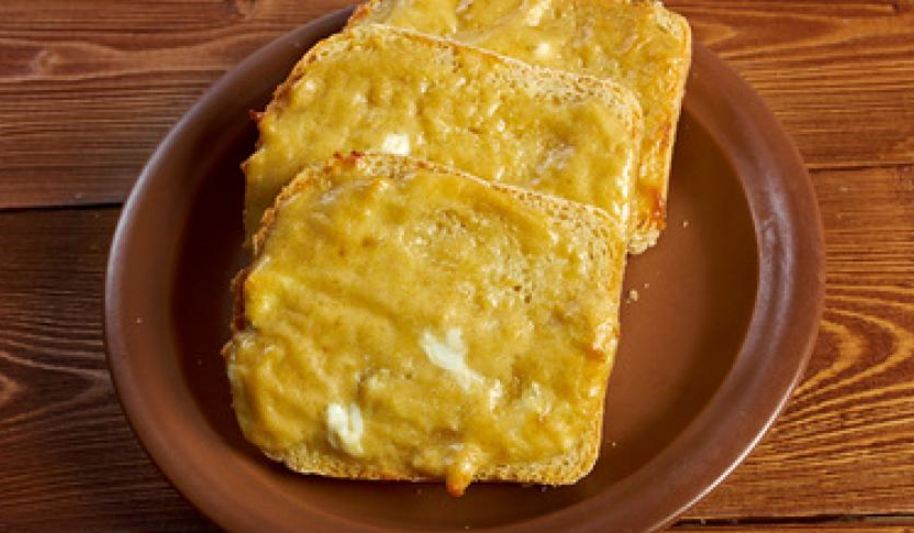 Рецепт валлийских гренков с сыром чеддер