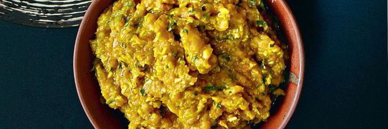 Быстрая кабачковая икра с тыквой и кинзой