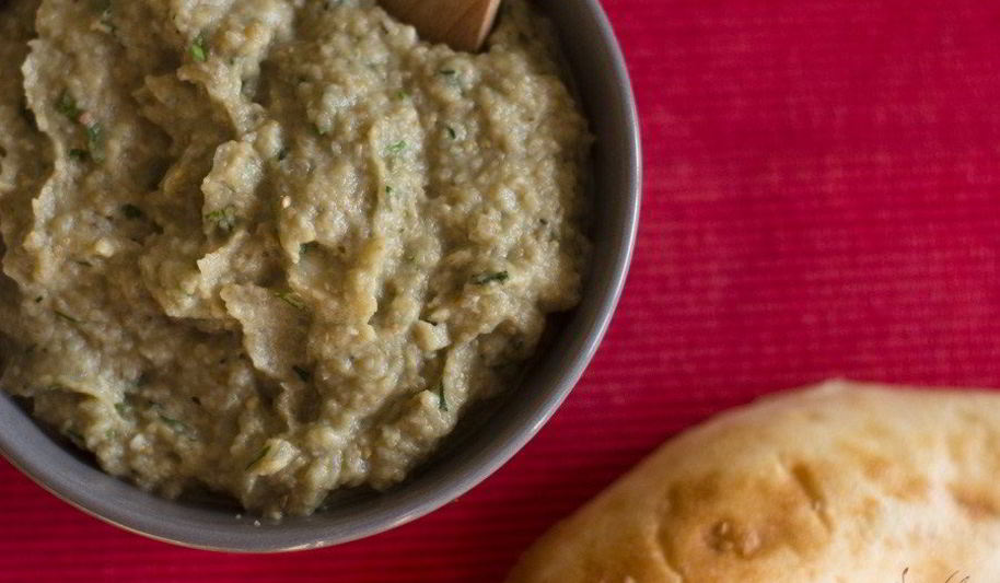 Рецепт икры из баклажанов с зеленью и оливковым маслом