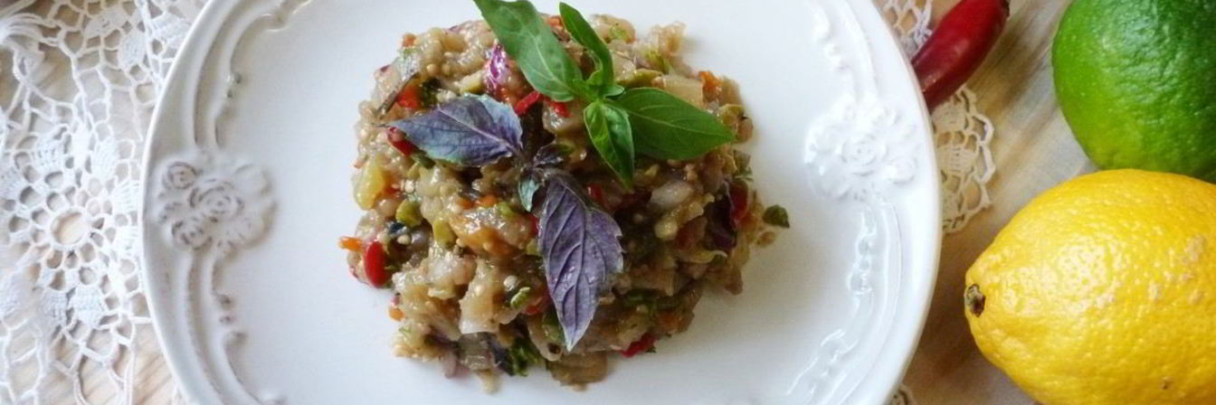 Икра из запеченных овощей с оливками и каперсами