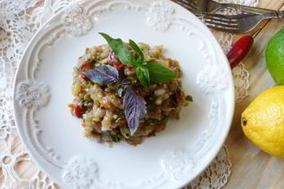 Икра из запеченных овощей с оливками и каперсами