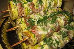 Канапе из фарша и кабачков