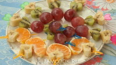 канапе из фруктов
