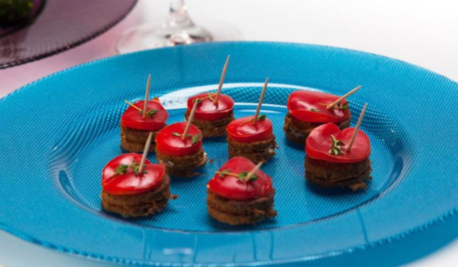 Рецепт канапе из печеночных оладий