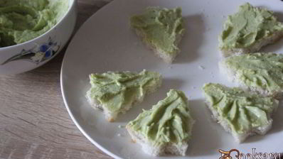 канапе новогодние елочки