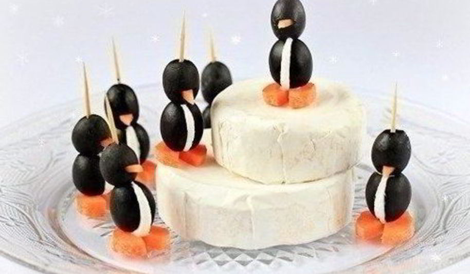 Рецепт канапе пингвинчики из оливок и сыра