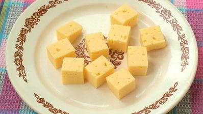 канапе с креветками, сыром и черри