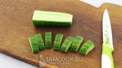 канапе с огурцом