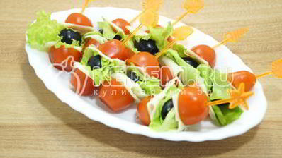 канапе с помидорами черри