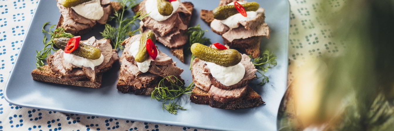 Канапе с ростбифом