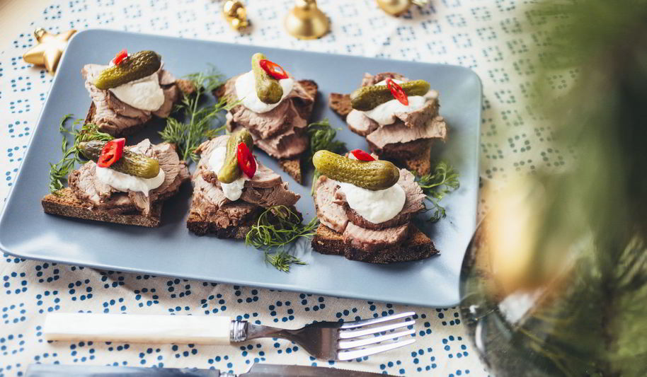 Рецепт канапе с ростбифом