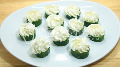 новогоднее канапе