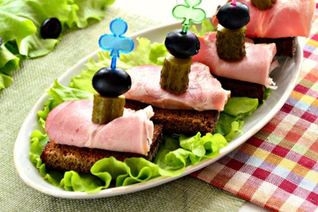 Праздничное канапе со свининой