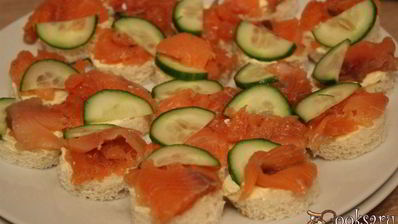 праздничные канапе с форелью