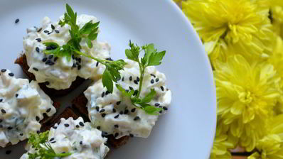 творожно-кальмарная паста для канапе