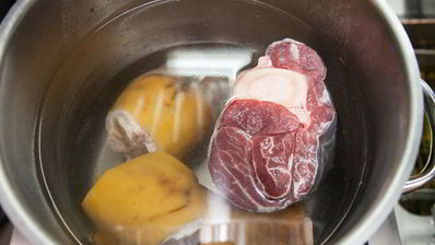 холодец из говядины с хреном и горчицей