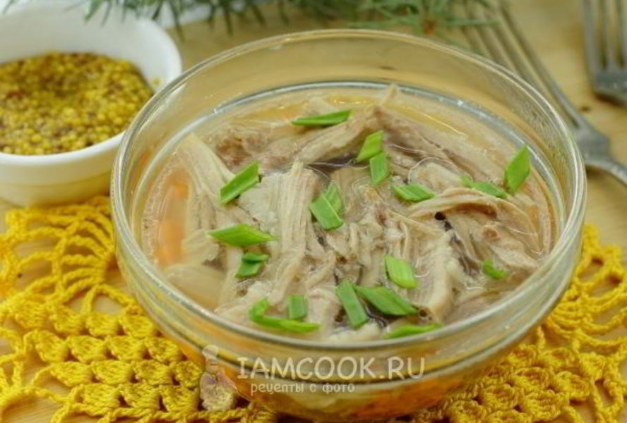Холодец из свиных ножек и курицы