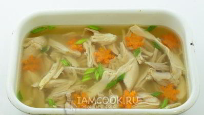 холодец из свиных ножек и курицы