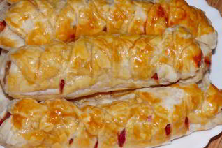 Хот-дог из слоеного теста