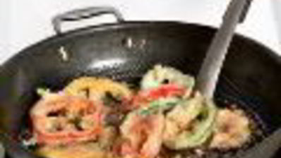 креветки с овощами в кляре