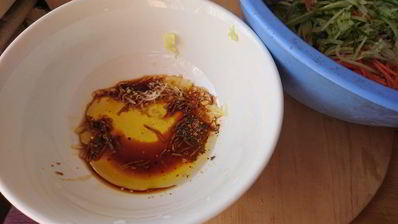 морковь по-корейски с огурцом