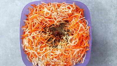 морковь по-корейски с сельдереем