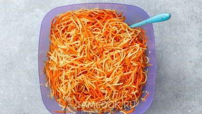 морковь по-корейски с сельдереем