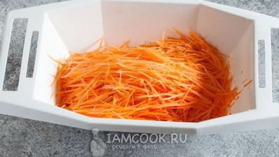 морковь по-корейски с водорослями