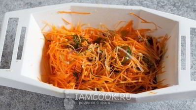 морковь по-корейски с водорослями