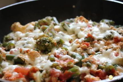 Белковый омлет с брокколи и фасолью