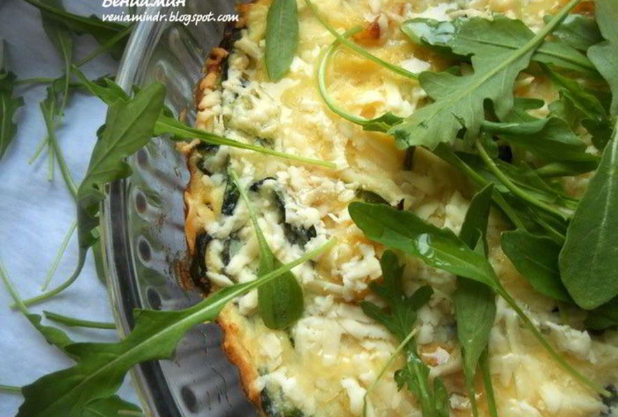 Фриттата с картофелем, шпинатом и творожным сыром