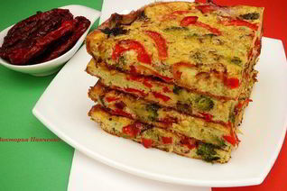 Фриттата со сладким перцем и брокколи