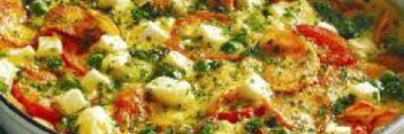 Испанский омлет с картофелем, брынзой и помидорами