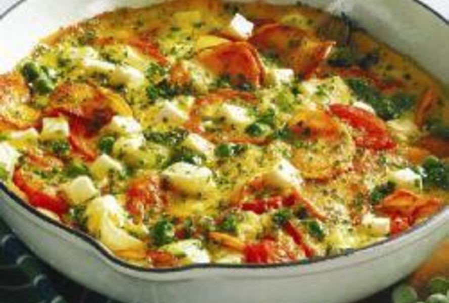 Испанский омлет с картофелем, брынзой и помидорами