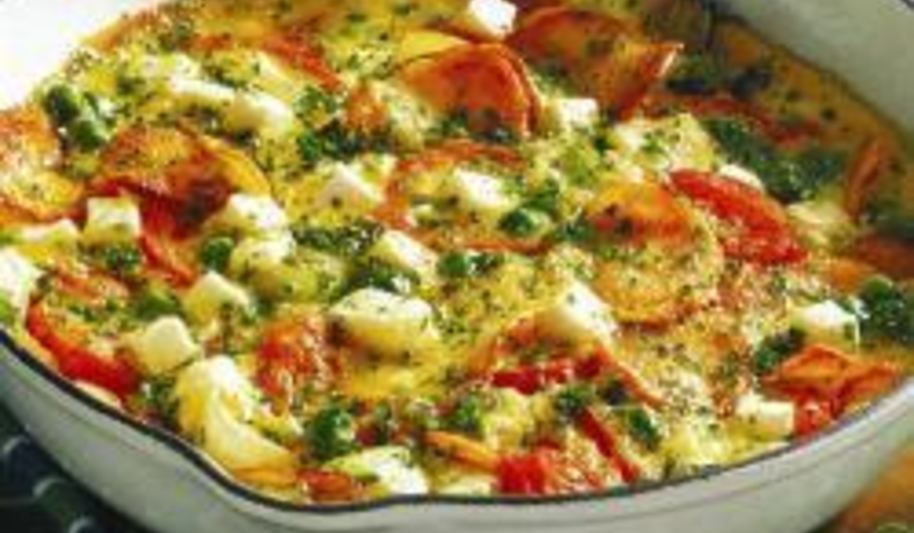 Рецепт испанского омлета с картофелем, брынзой и помидорами