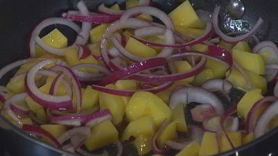 испанский омлет с копченым лососем