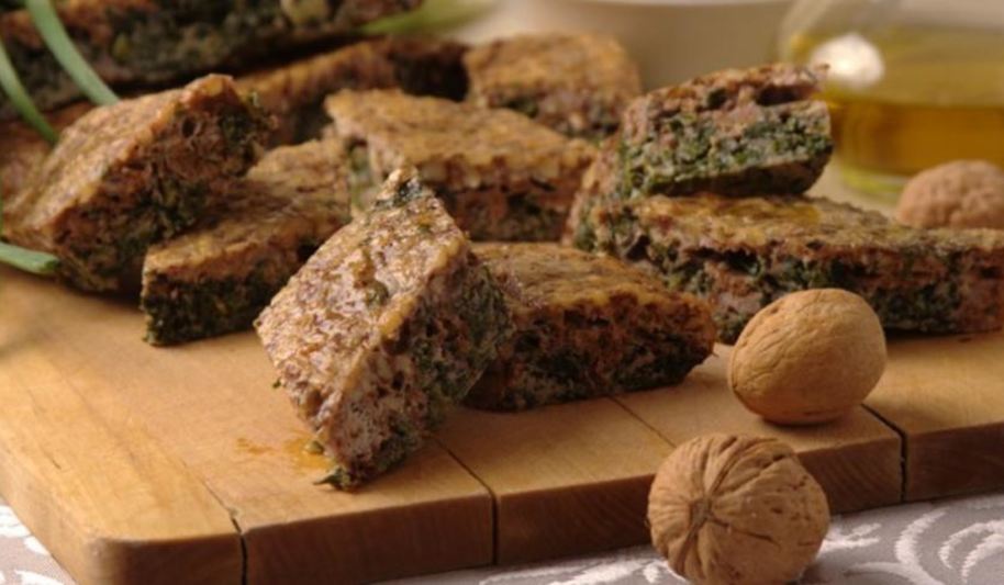 Рецепт кюкю из зелени с орехами