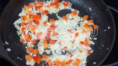 омлет из яиц с начинкой