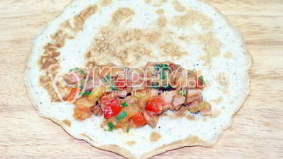 омлет из яиц с начинкой