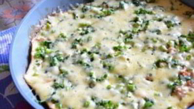 омлет с фаршем на сковороде