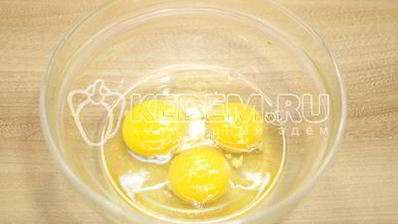 омлет с колбасой и кукурузой бонди