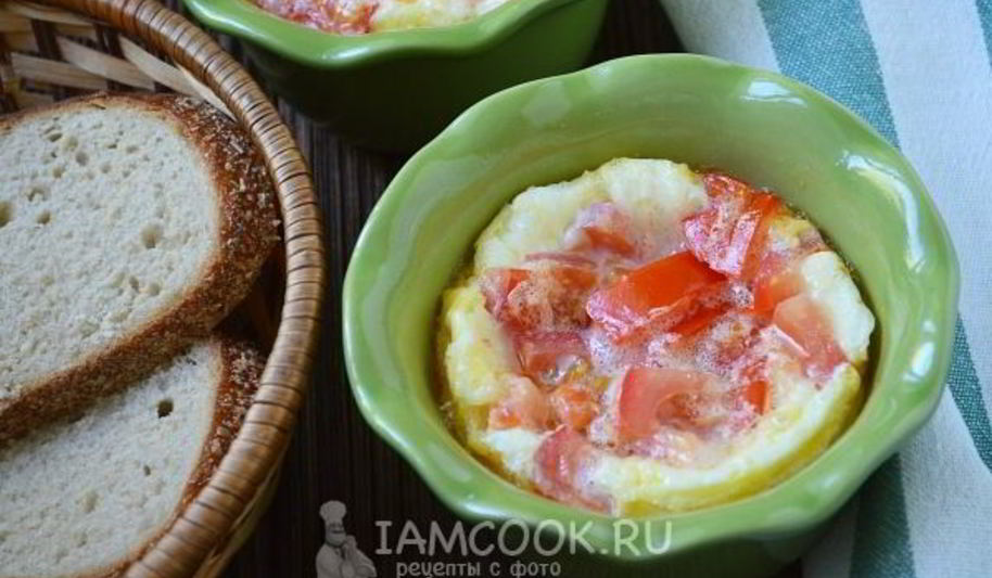 Рецепт омлета с колбасой и помидорами в духовке