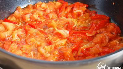 омлет с креветками и овощами