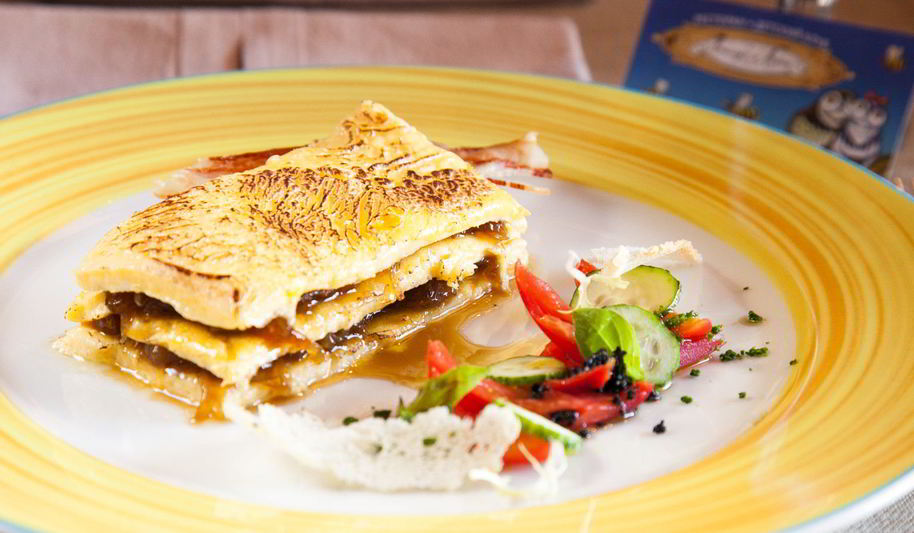 Рецепт омлета с луковой карамелью