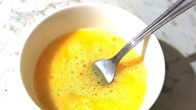 омлет с мятой и зеленым горошком